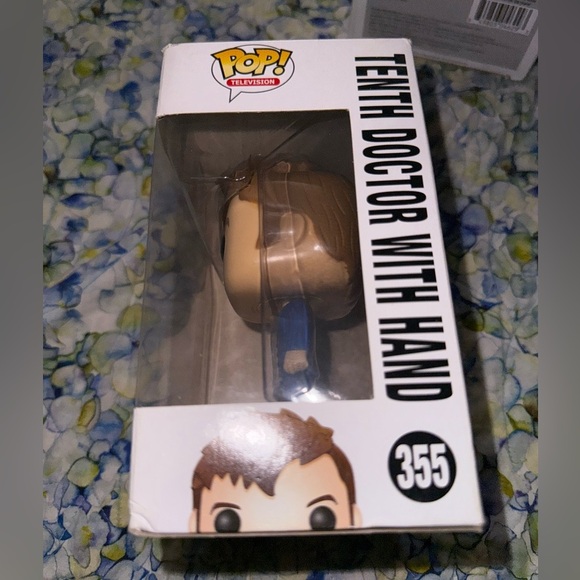 Funko Pop! Doctor Who - Tenth Doctor Funko Pop Figure - Picture 3 of 10